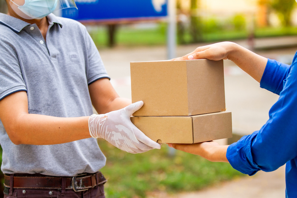 Elden teslim edilen kargo görseli